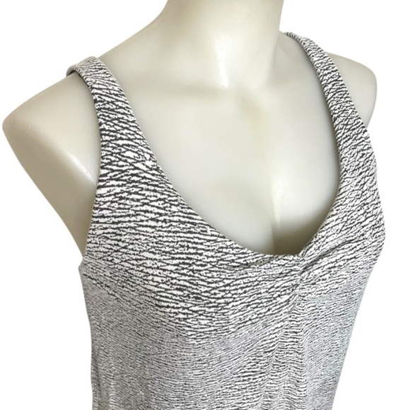 LULULEMON ATHLETICA Knot Your Typical Tank - Picture 3 of 15